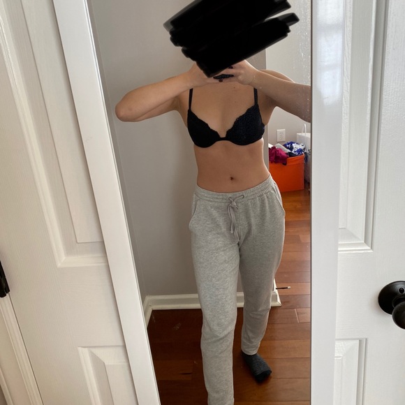 Assortment of bras mostly 32b - Picture 3 of 14